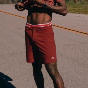 Tracksmith Longfellow Shorts 29 in Pomegranate